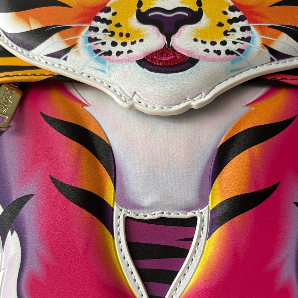 Lisa Frank x Loungefly - Forrest Tiger Backpack and Wallet Set - Picture 5 of 5